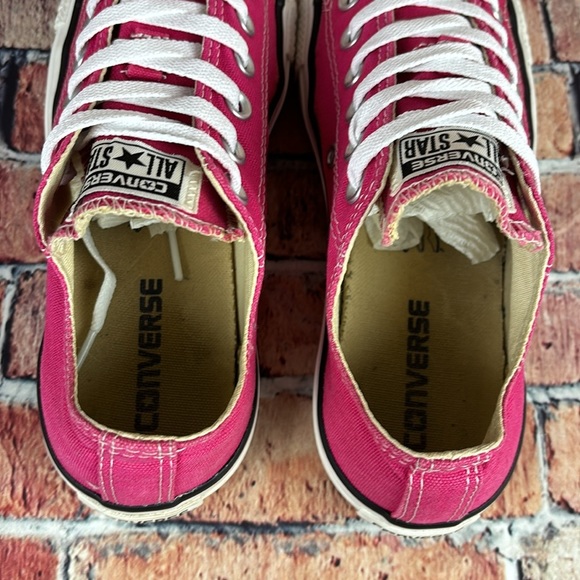CONVERSE ALL-STAR CHUCK TAYLOR LOWTOP SHOES, WOMANS SIZE 7 EUC - Picture 9 of 11